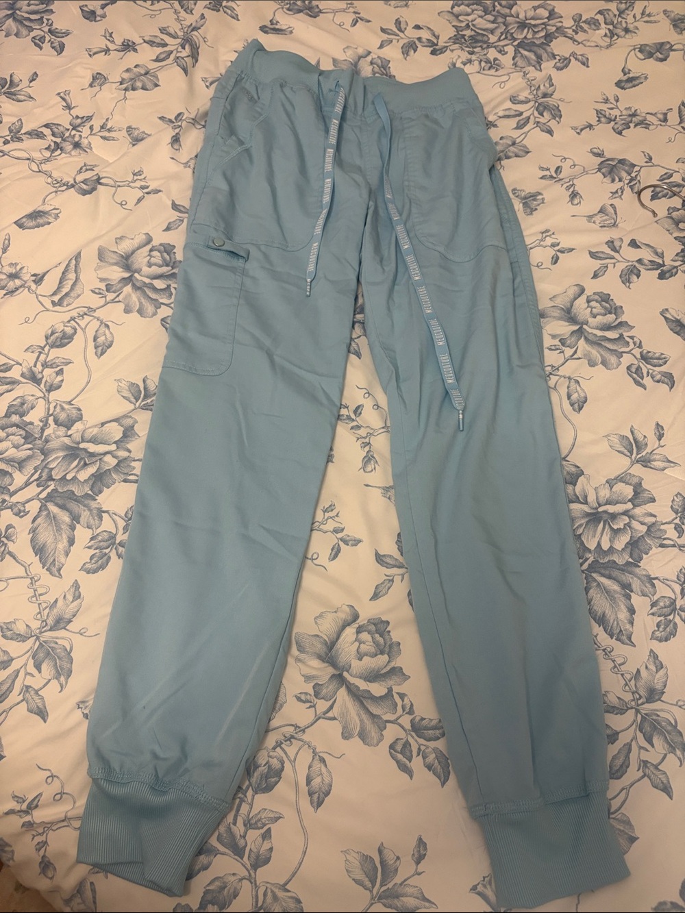 MedCouture Women’s XS Baby Blue Scrub Pants